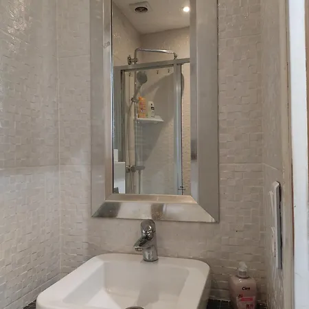 Chez Nous Et Chez Vous Apartment